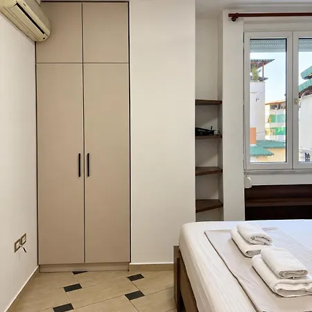 Sky Six - 2br Balcony - Steps From Center * Tiran